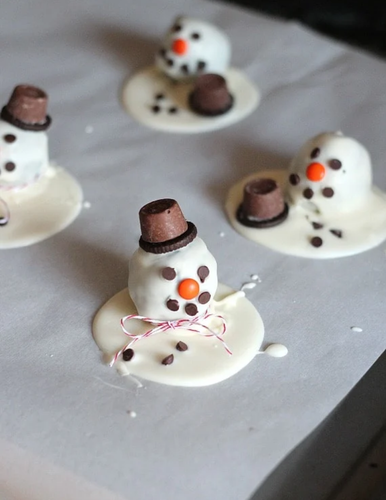 Melted Snowman Truffle Cookies