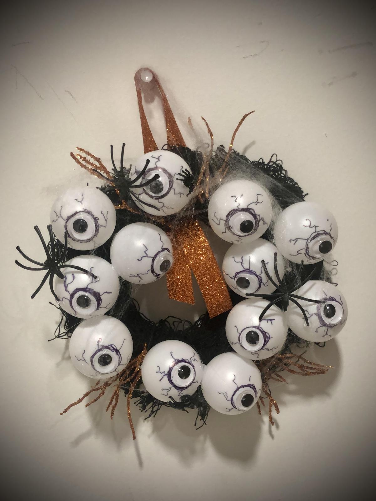 spooky eyeball wreath